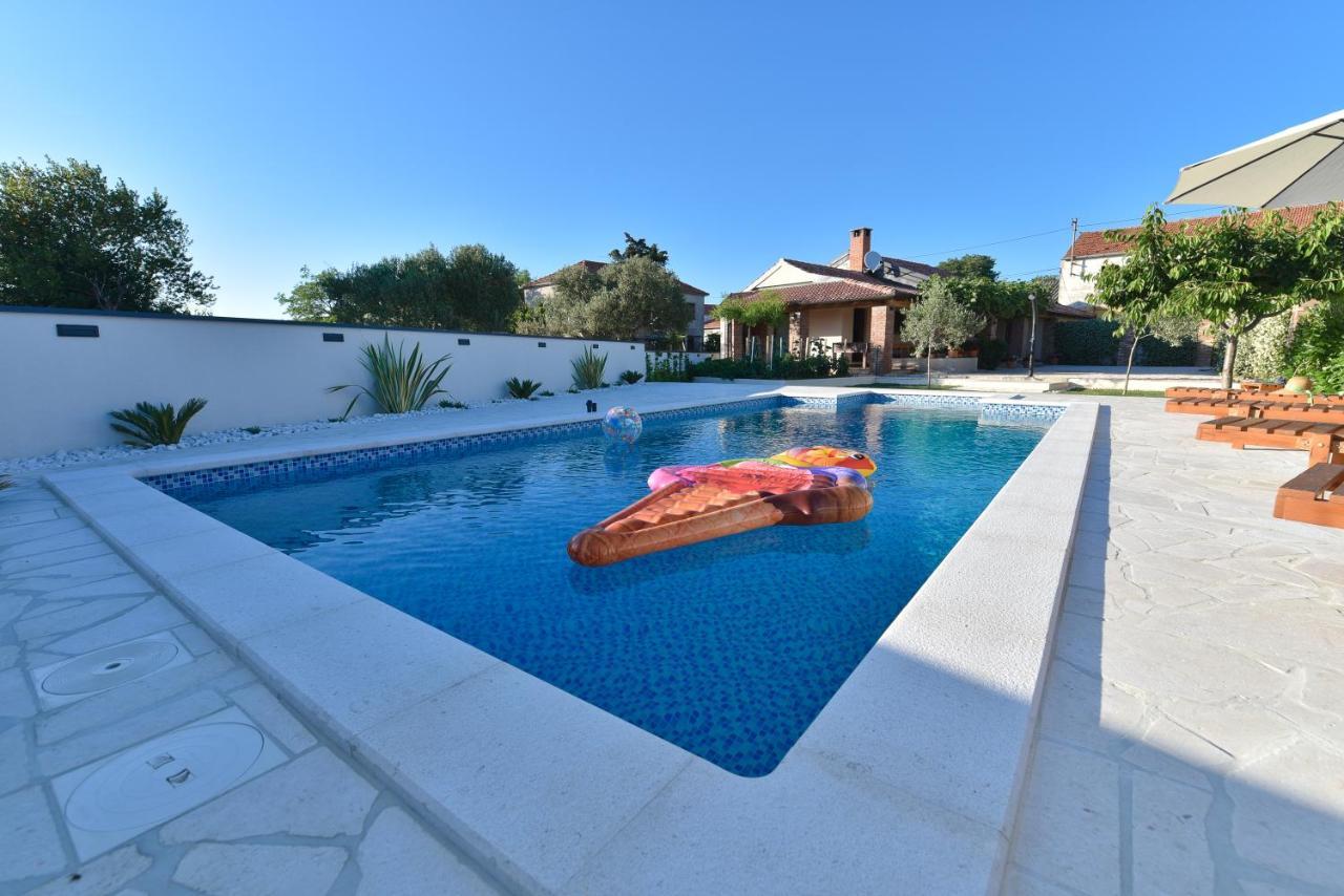 Villa Navita Augustinus With Pool Debeljak Exterior foto